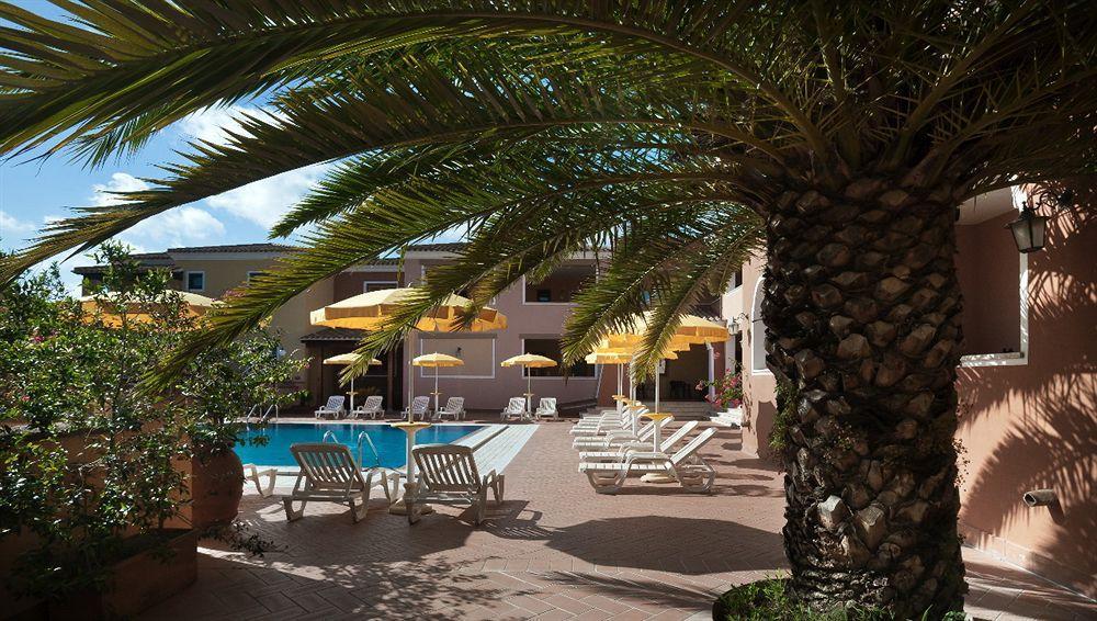 Residence Sos Alinos Cala Liberotto Eksteriør billede